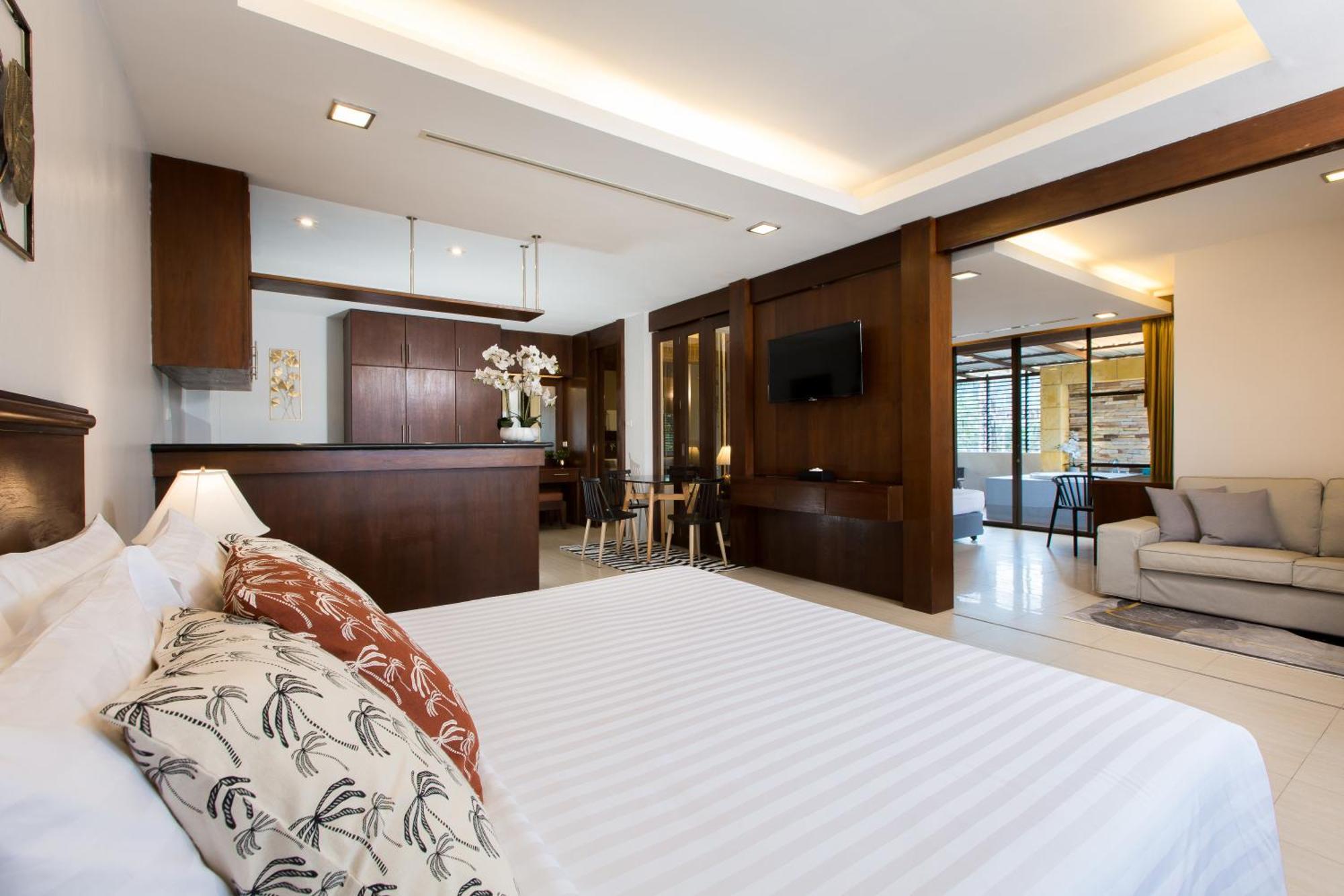 Patong Coconut Village Resort Phuket - Sha Extra Plus מראה חיצוני תמונה
