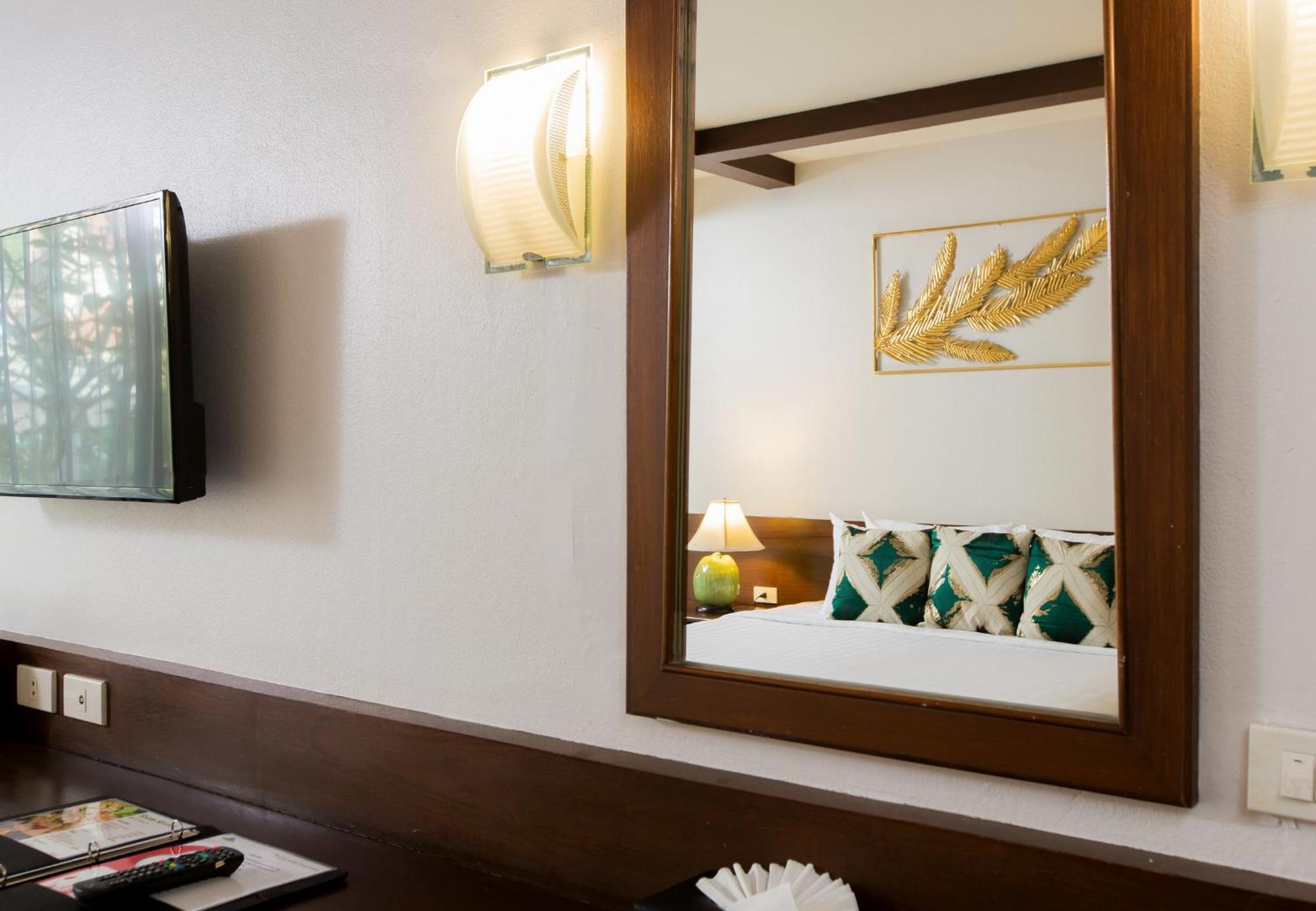 Patong Coconut Village Resort Phuket - Sha Extra Plus מראה חיצוני תמונה