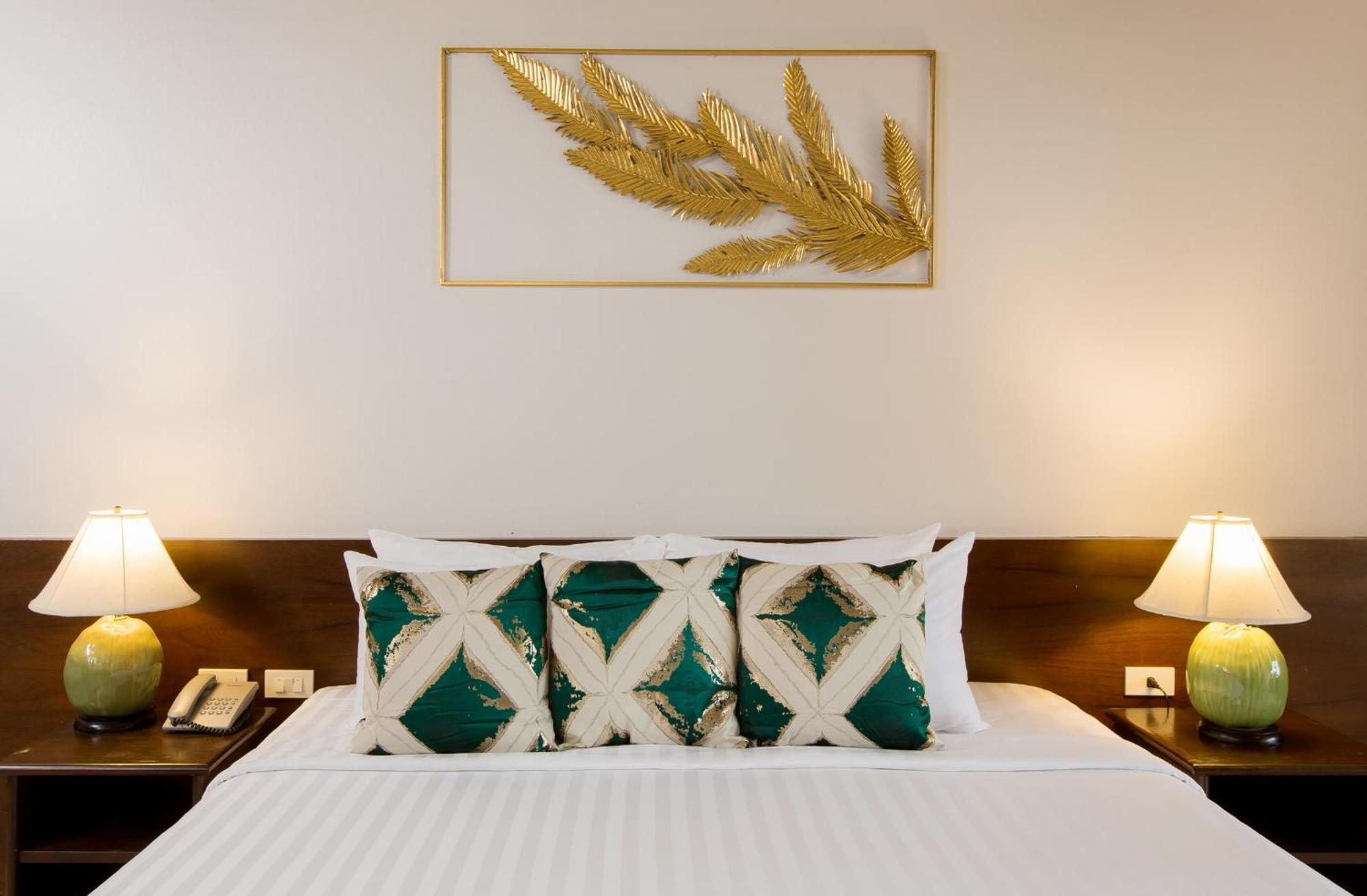 Patong Coconut Village Resort Phuket - Sha Extra Plus מראה חיצוני תמונה