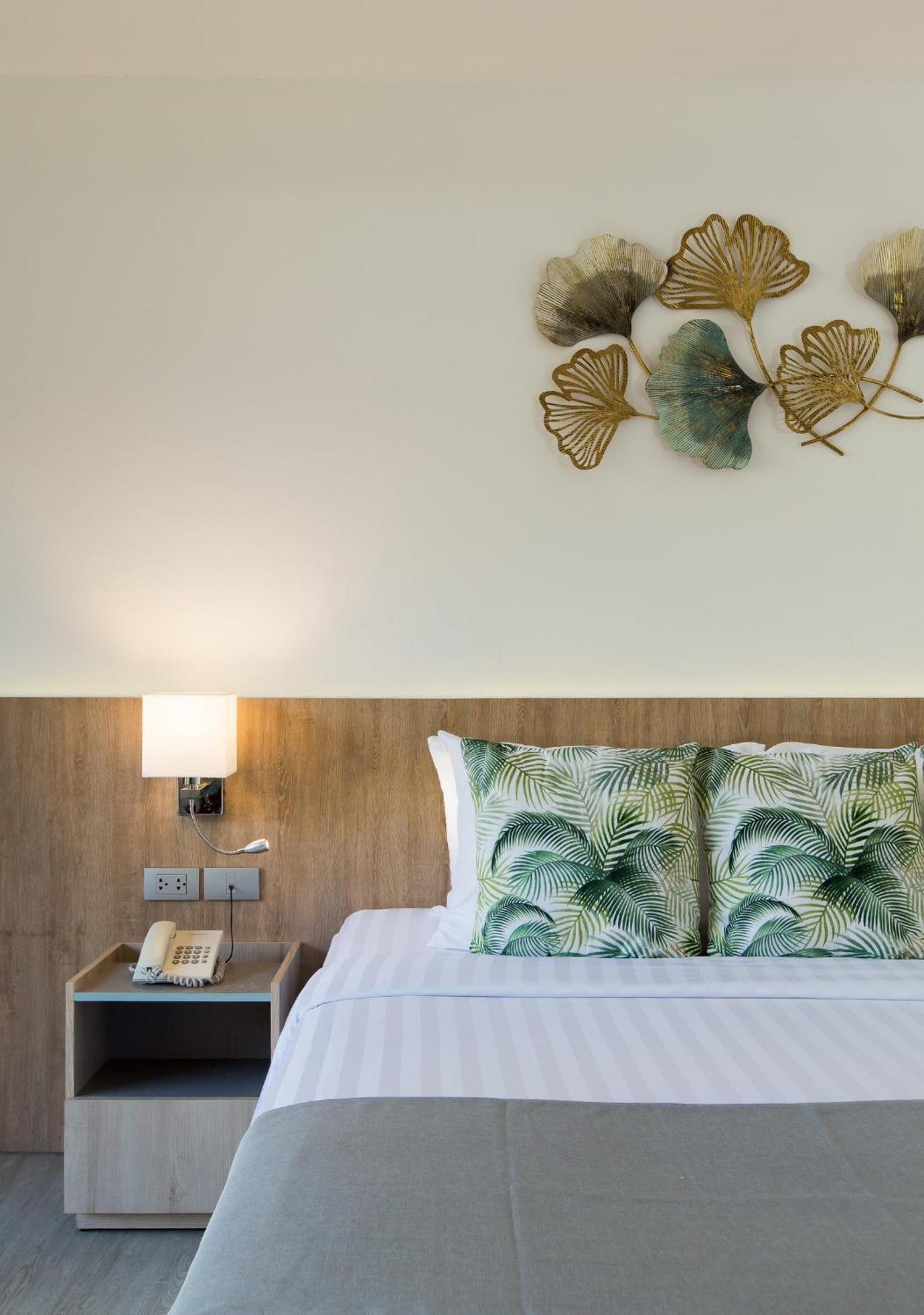Patong Coconut Village Resort Phuket - Sha Extra Plus מראה חיצוני תמונה